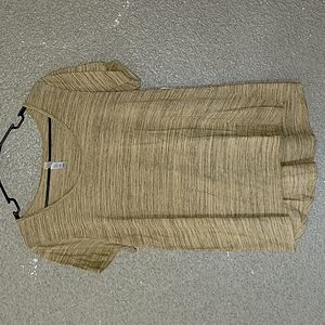 LulaRoe t-shirt size L